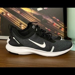 Womens Nike running shoes size 10